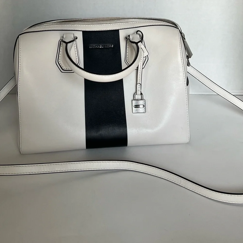 MICHAEL Michael Kors Black and White Satchel Bag - Picture 1 of 11